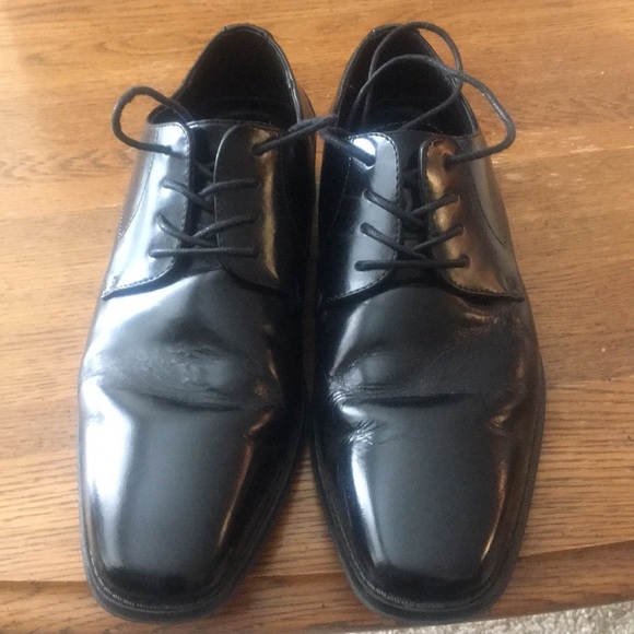 Dress shoes - Picture 1 of 5